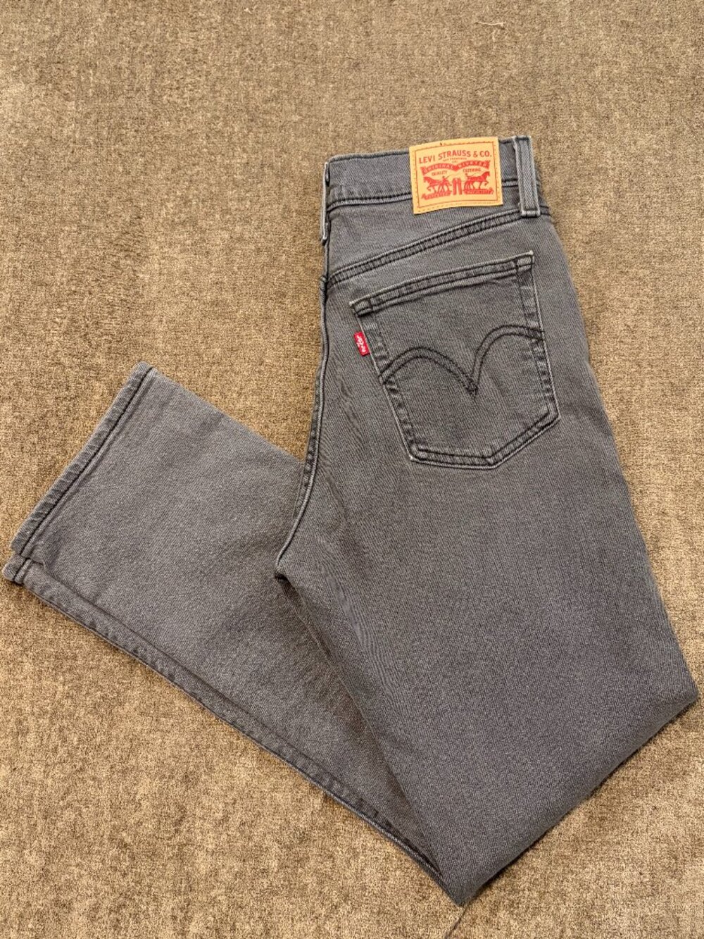 Levi's Wedgie Straight Ankle Jeans